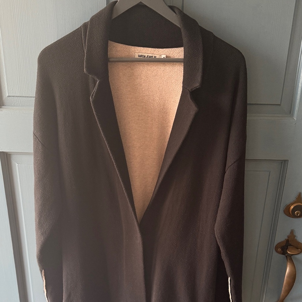 Elegant Garcia Jeans (Italy) Black Cotton Maxi Cardigan with Cream Lining